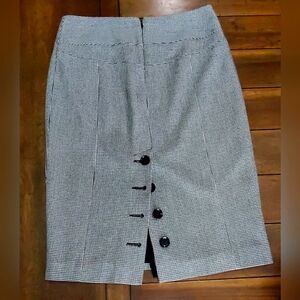 Express Design Studio Business Grey Pencil Skirt with Black Buttons Size 0